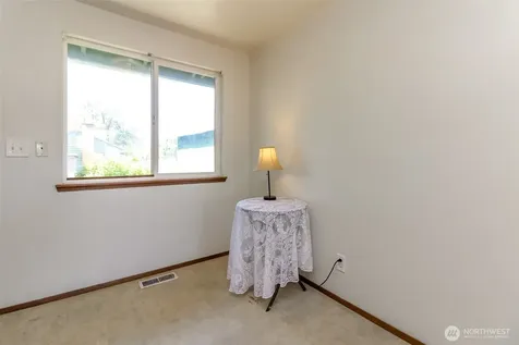 759 3rd Avenue N Kent WA 98032