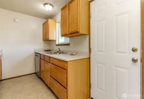 759 3rd Avenue N Kent WA 98032