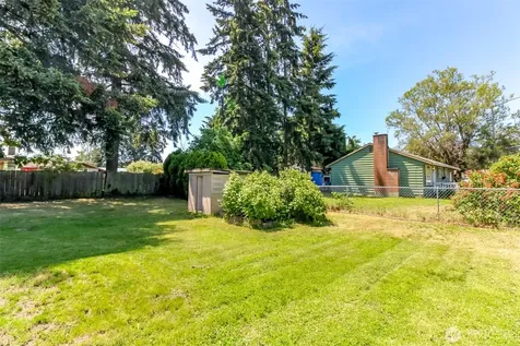 759 3rd Avenue N Kent WA 98032