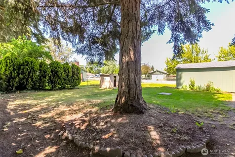 759 3rd Avenue N Kent WA 98032