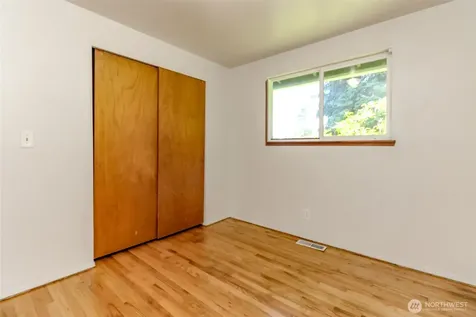 759 3rd Avenue N Kent WA 98032