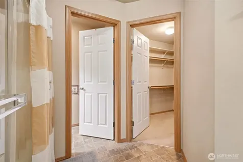 18623 115th Avenue E Puyallup WA 98374
