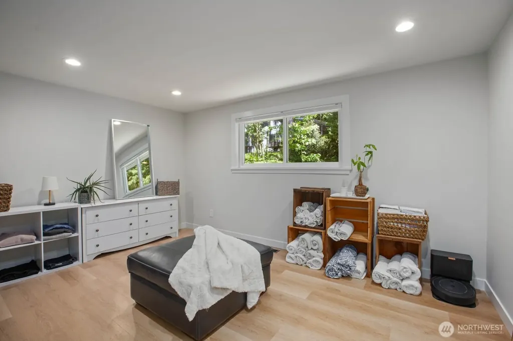 12065 206th Place SE Issaquah WA 98027