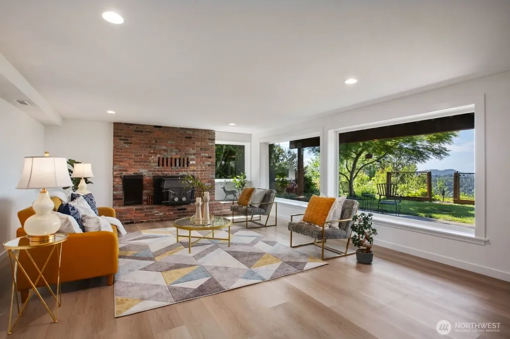 12065 206th Place SE Issaquah WA 98027