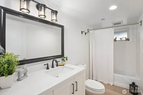 12065 206th Place SE Issaquah WA 98027