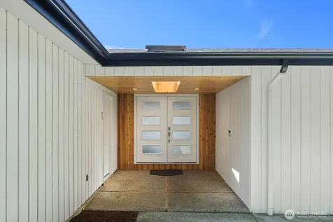 12065 206th Place SE Issaquah WA 98027