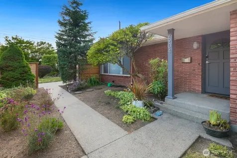 2904 W Tilden Street Seattle WA 98199