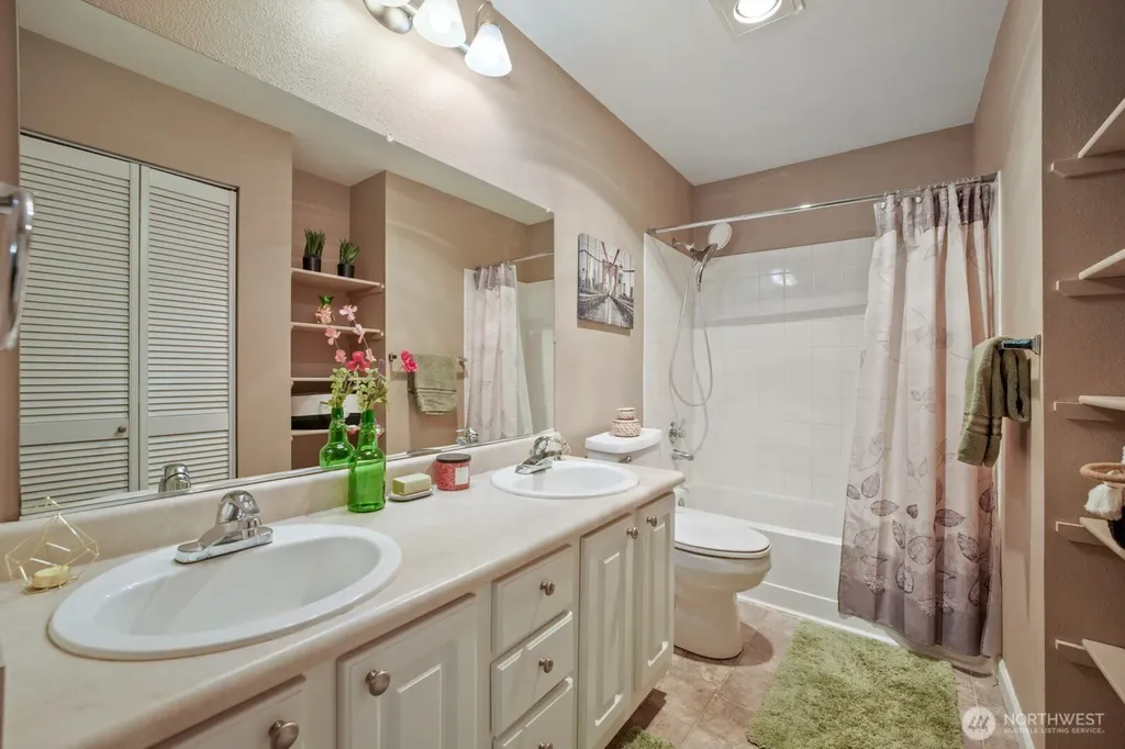 31500 33rd Place SW Federal Way WA 98023