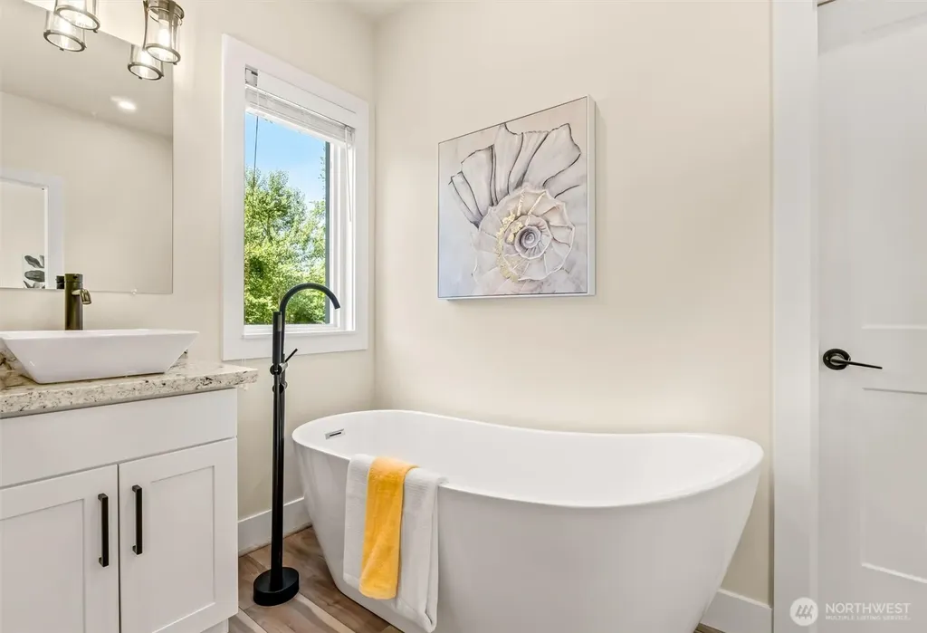 19528 22nd Avenue SE Bothell WA 98012