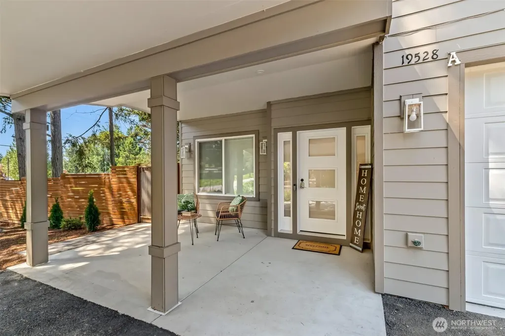 19528 22nd Avenue SE Bothell WA 98012