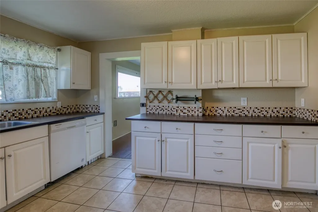 2311 Aberdeen Avenue Hoquiam WA 98550