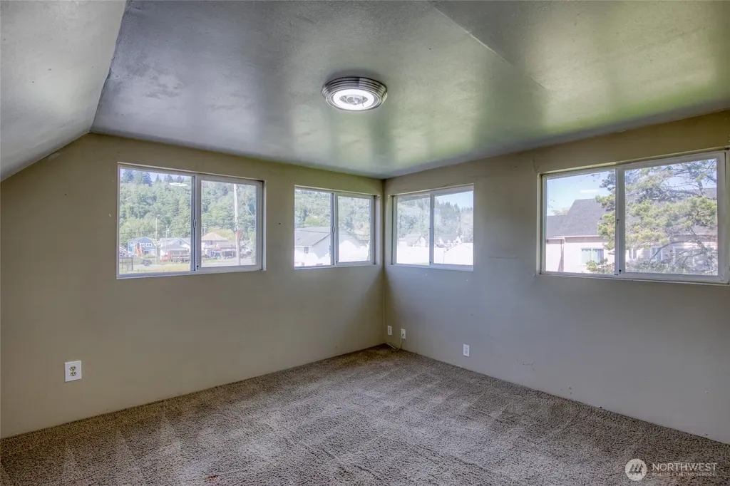 2311 Aberdeen Avenue Hoquiam WA 98550