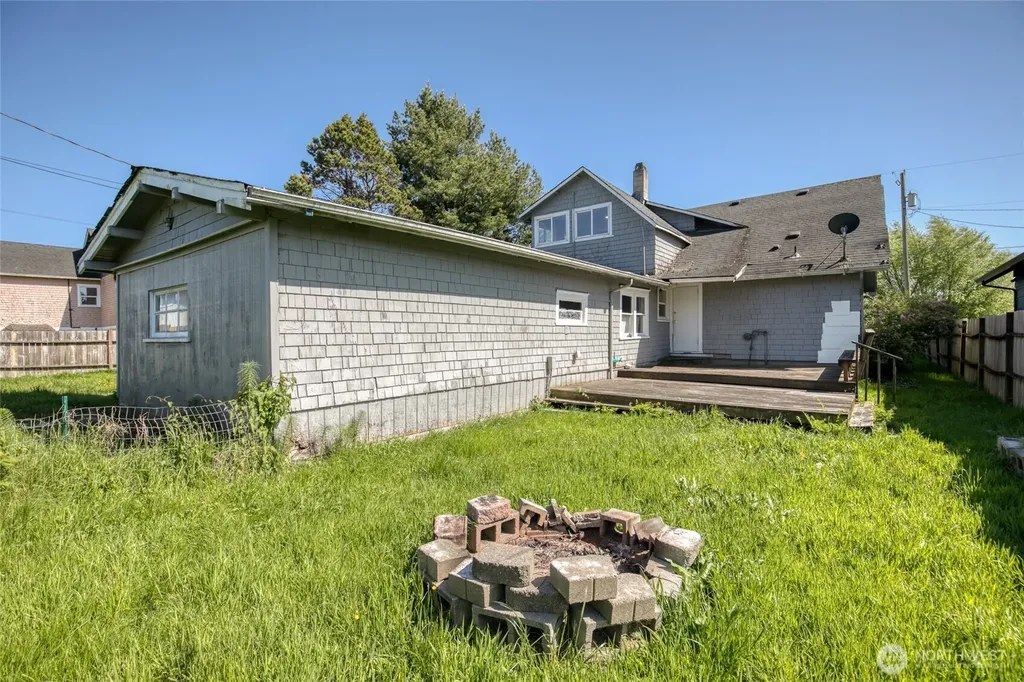 2311 Aberdeen Avenue Hoquiam WA 98550