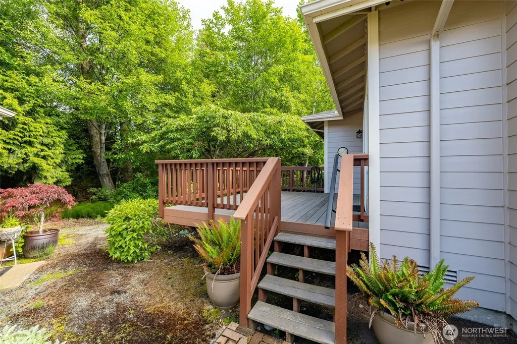 1813 Cedar Springs Lane Anacortes WA 98221