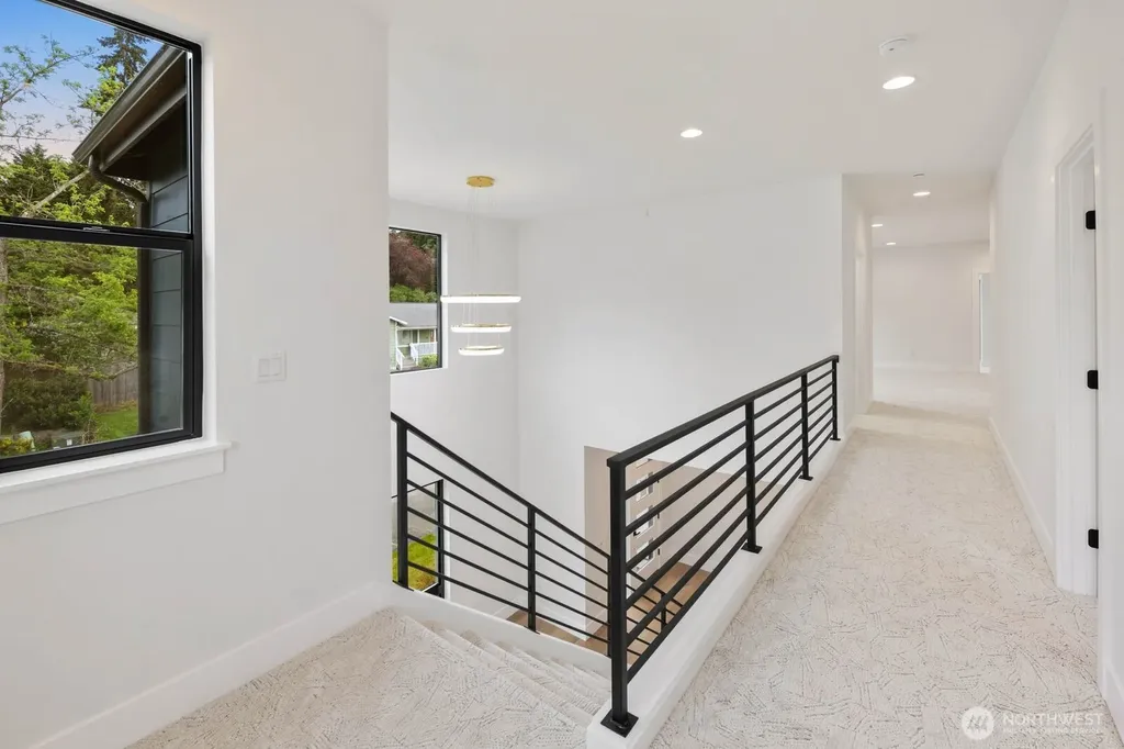 16219 Simonds Road NE Kenmore WA 98028