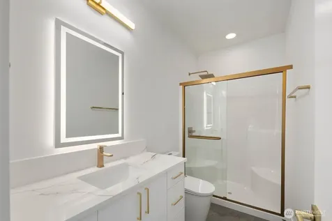 16219 Simonds Road NE Kenmore WA 98028