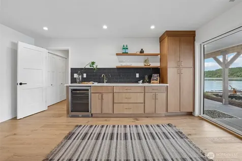 12582 Riviera Place NE Seattle WA 98125