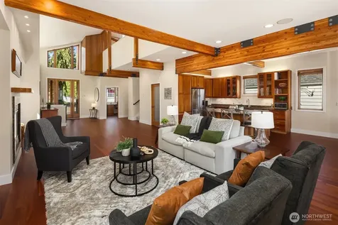 543 N 83rd Street Seattle WA 98103