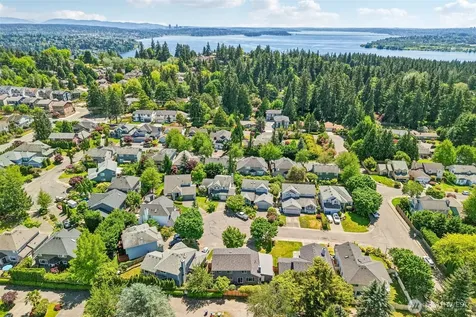 8218 NE 125th Court Kirkland WA 98034