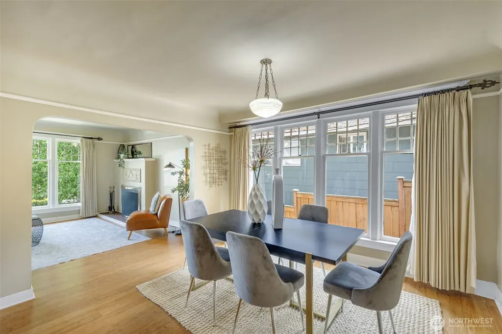 155 Florentia Street Seattle WA 98109