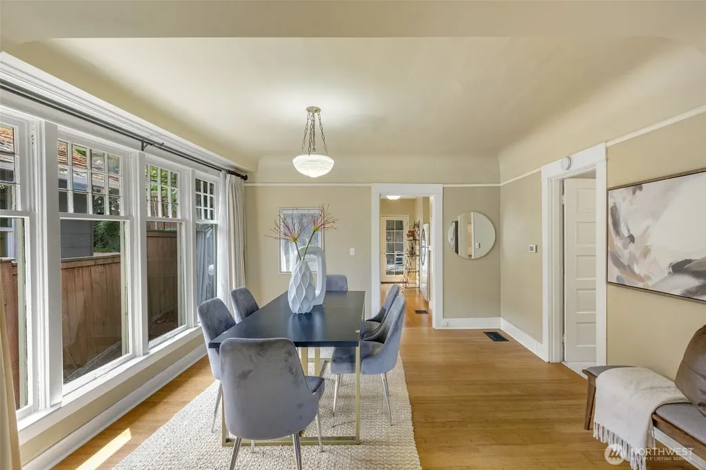155 Florentia Street Seattle WA 98109