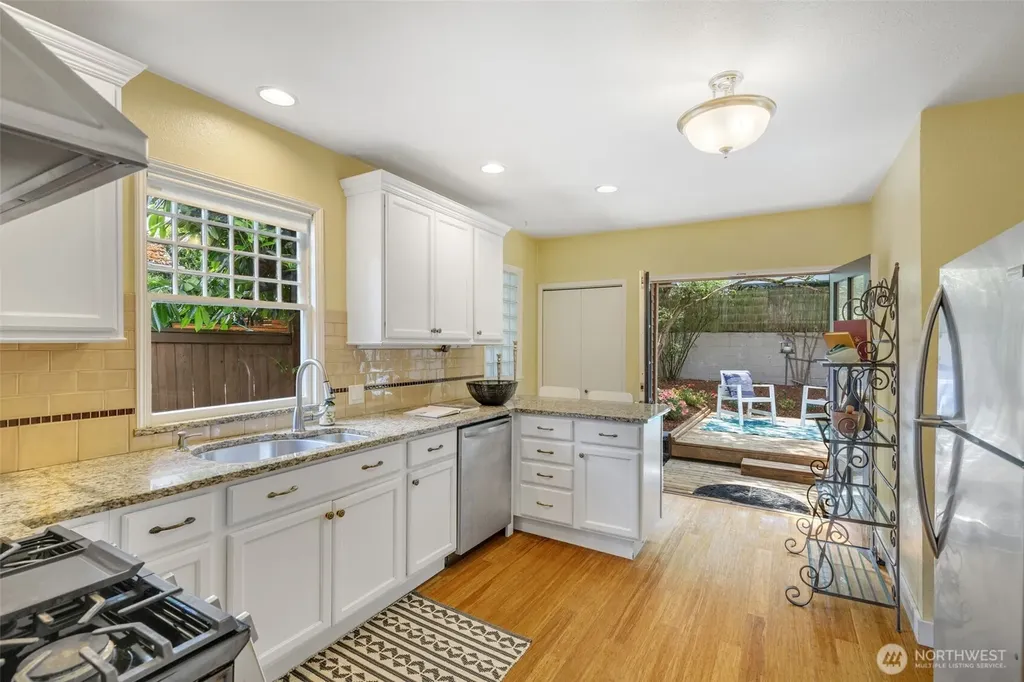 155 Florentia Street Seattle WA 98109