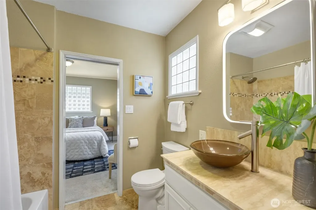 155 Florentia Street Seattle WA 98109