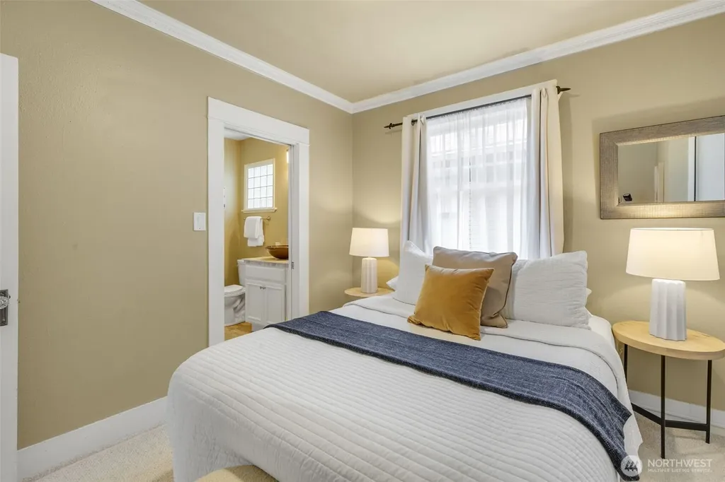 155 Florentia Street Seattle WA 98109