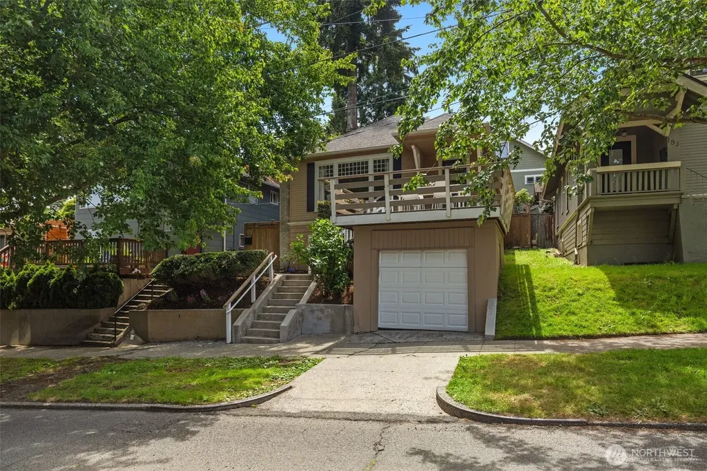 155 Florentia Street Seattle WA 98109