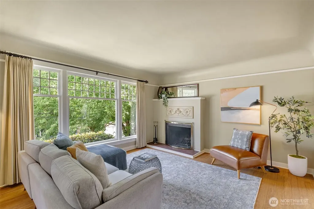 155 Florentia Street Seattle WA 98109