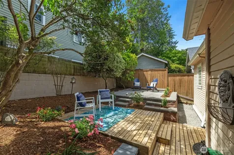 155 Florentia Street Seattle WA 98109