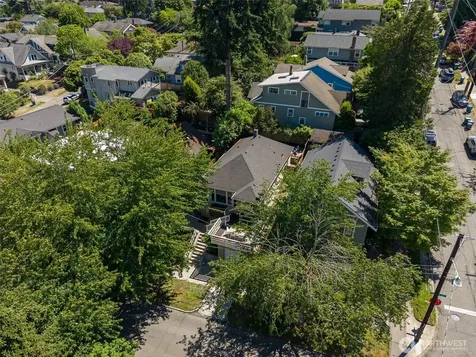 155 Florentia Street Seattle WA 98109