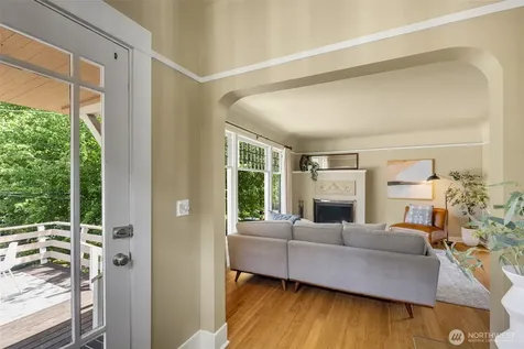 155 Florentia Street Seattle WA 98109