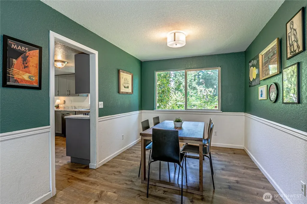 22344 122nd Avenue SE Kent WA 98031