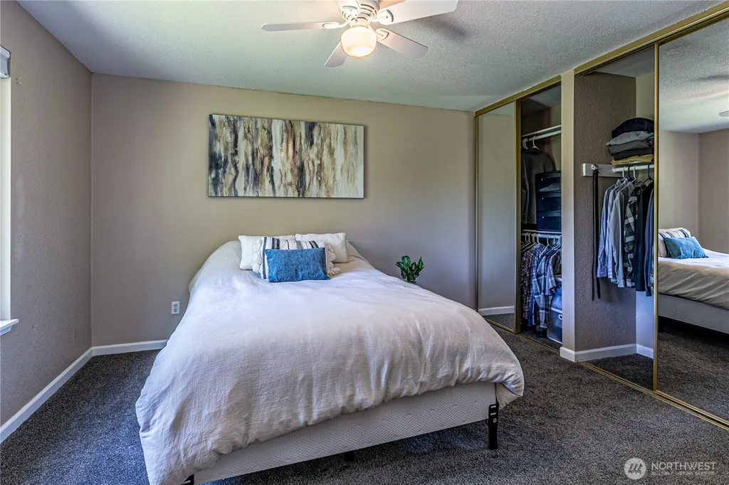 22344 122nd Avenue SE Kent WA 98031