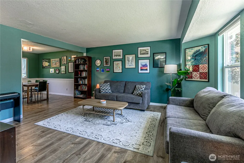 22344 122nd Avenue SE Kent WA 98031