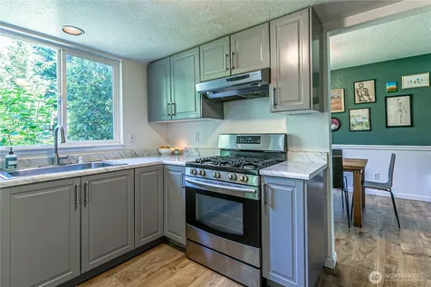 22344 122nd Avenue SE Kent WA 98031