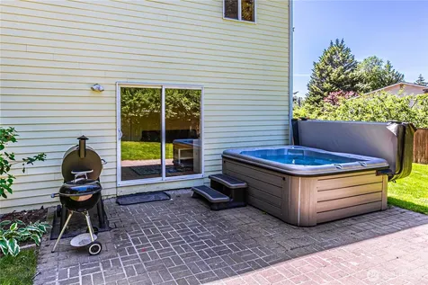 22344 122nd Avenue SE Kent WA 98031