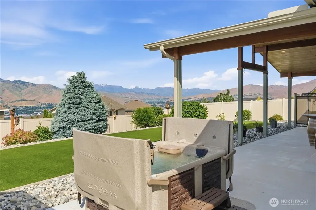 2607 Fancher Heights Boulevard East Wenatchee WA 98802