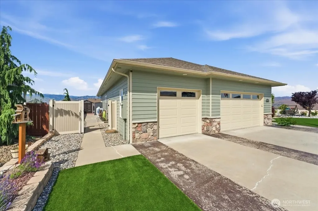2607 Fancher Heights Boulevard East Wenatchee WA 98802