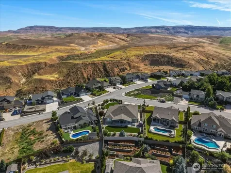 2607 Fancher Heights Boulevard East Wenatchee WA 98802