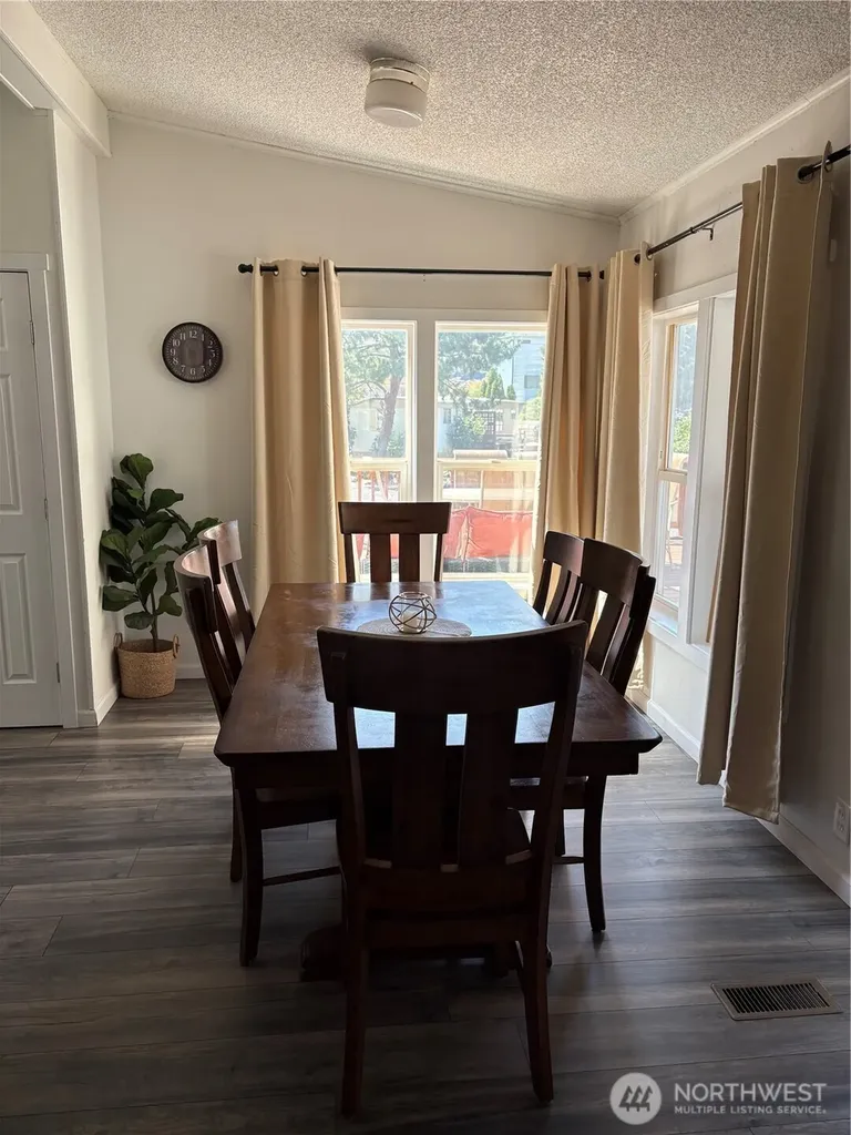 707 Hunter Avenue SW Quincy WA 98848