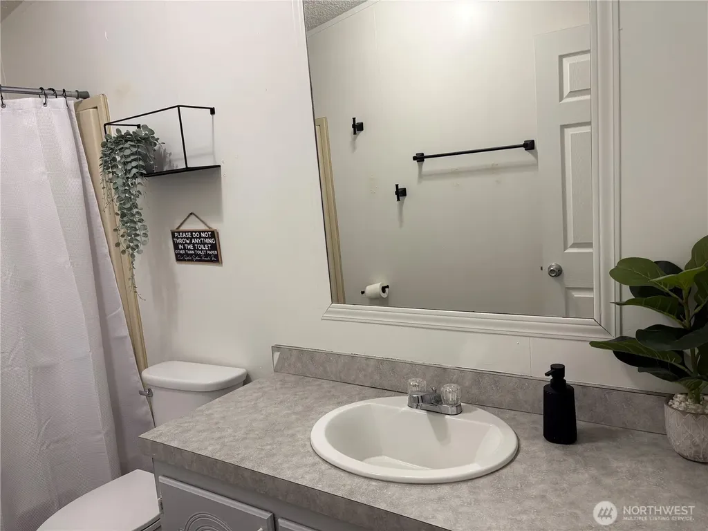 707 Hunter Avenue SW Quincy WA 98848