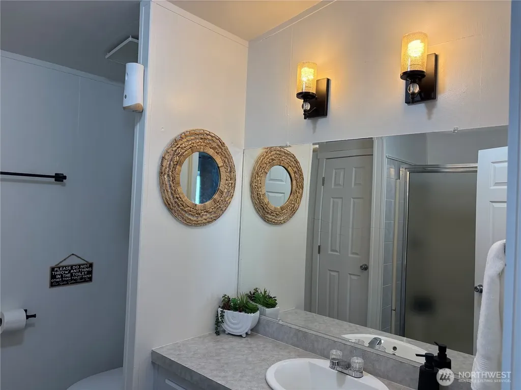 707 Hunter Avenue SW Quincy WA 98848