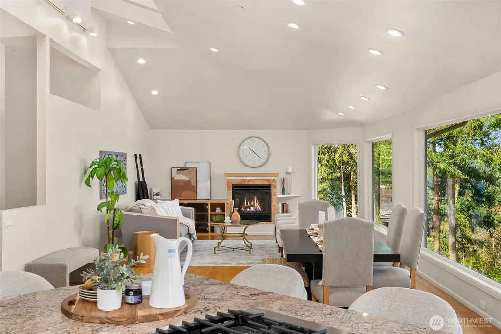 936 170th Place SE Bellevue WA 98008