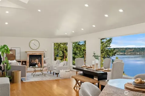 936 170th Place SE Bellevue WA 98008
