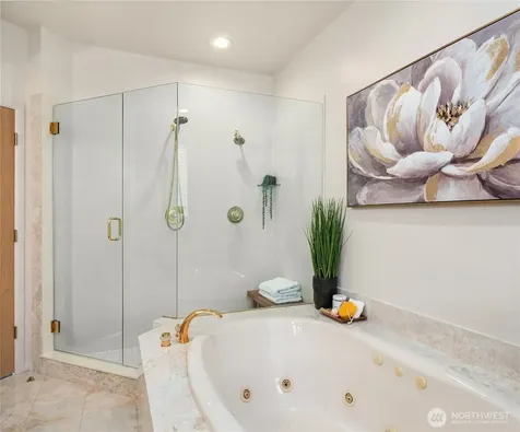 936 170th Place SE Bellevue WA 98008