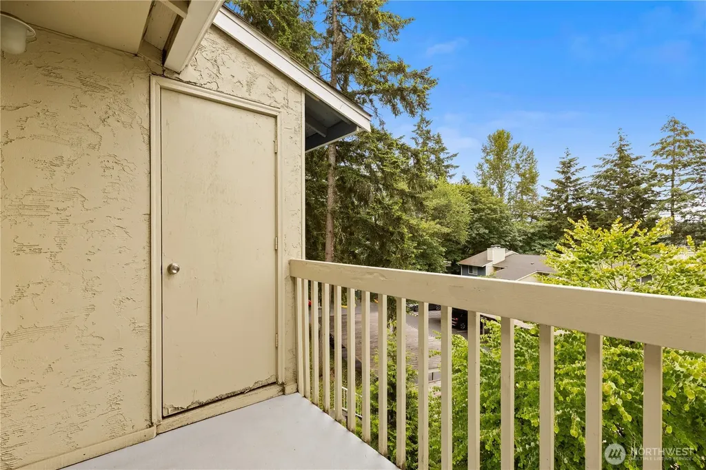 9494 Redmond-woodinville Road NE Redmond WA 98052