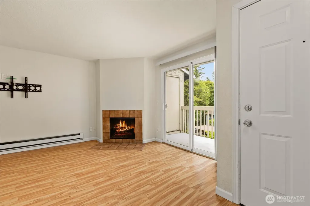 9494 Redmond-woodinville Road NE Redmond WA 98052