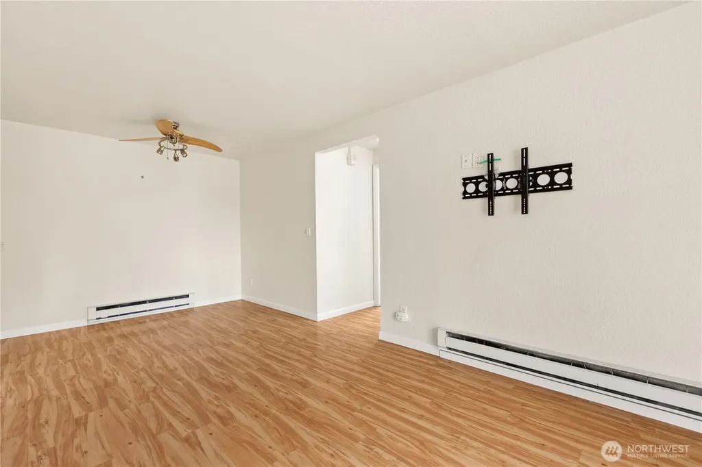 9494 Redmond-woodinville Road NE Redmond WA 98052